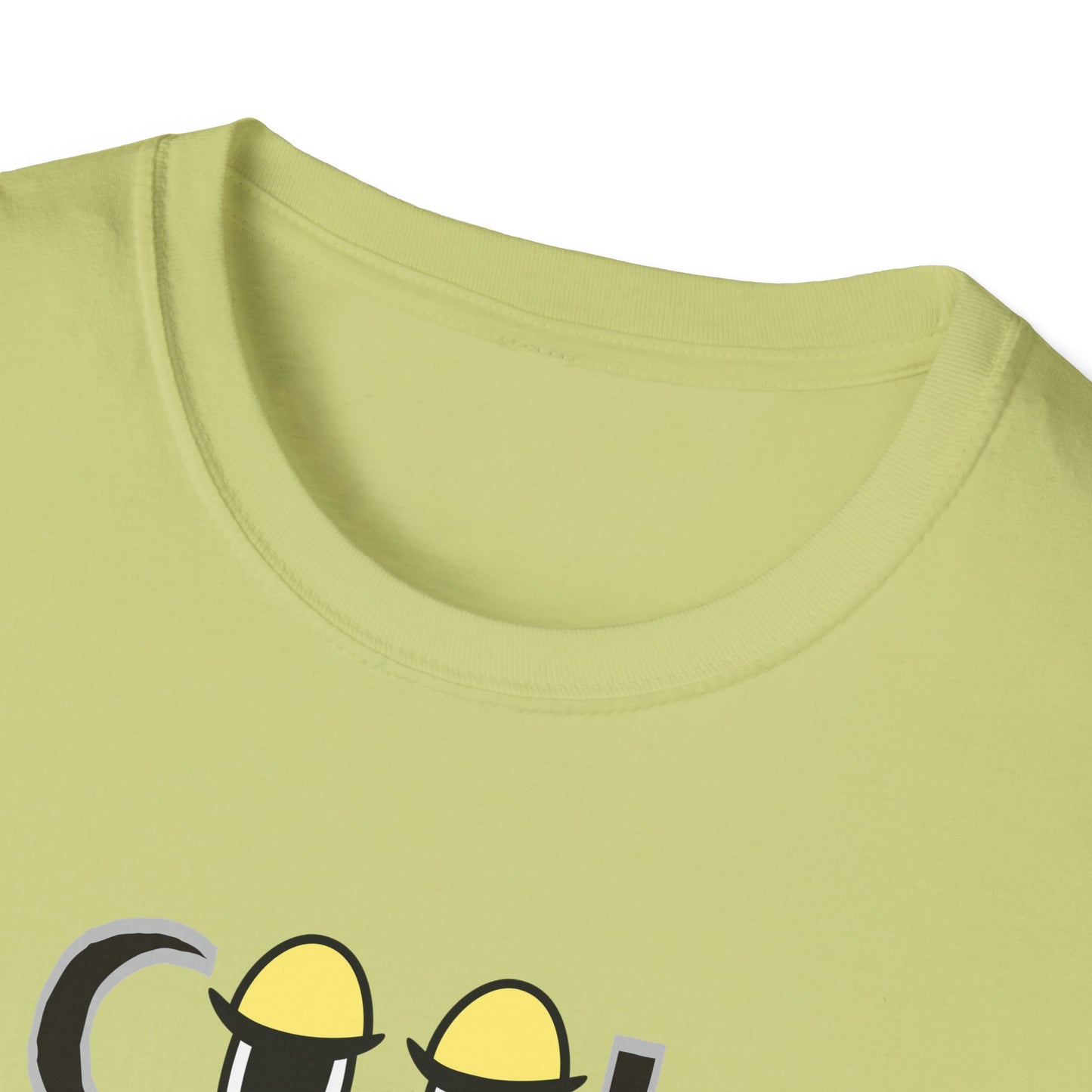 Cool Pickleball Mom Tee.