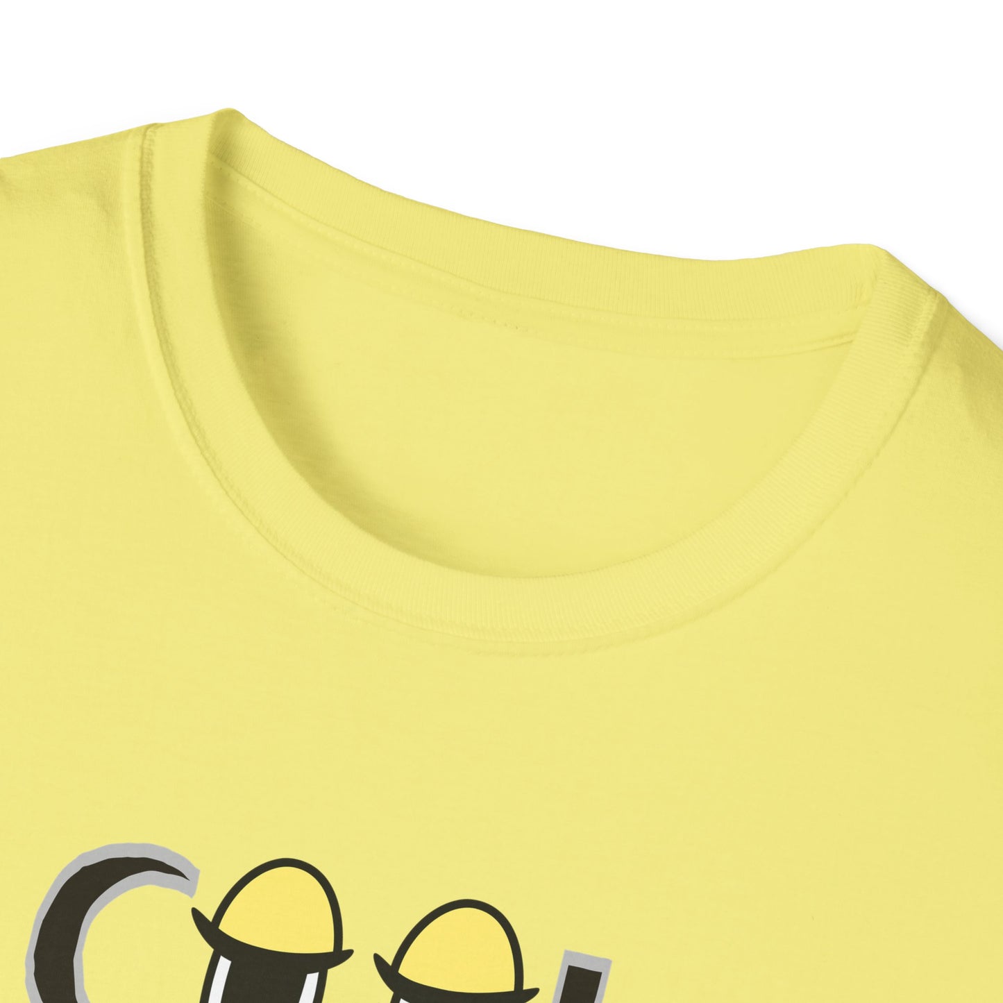 Cool Pickleball Mom Tee.