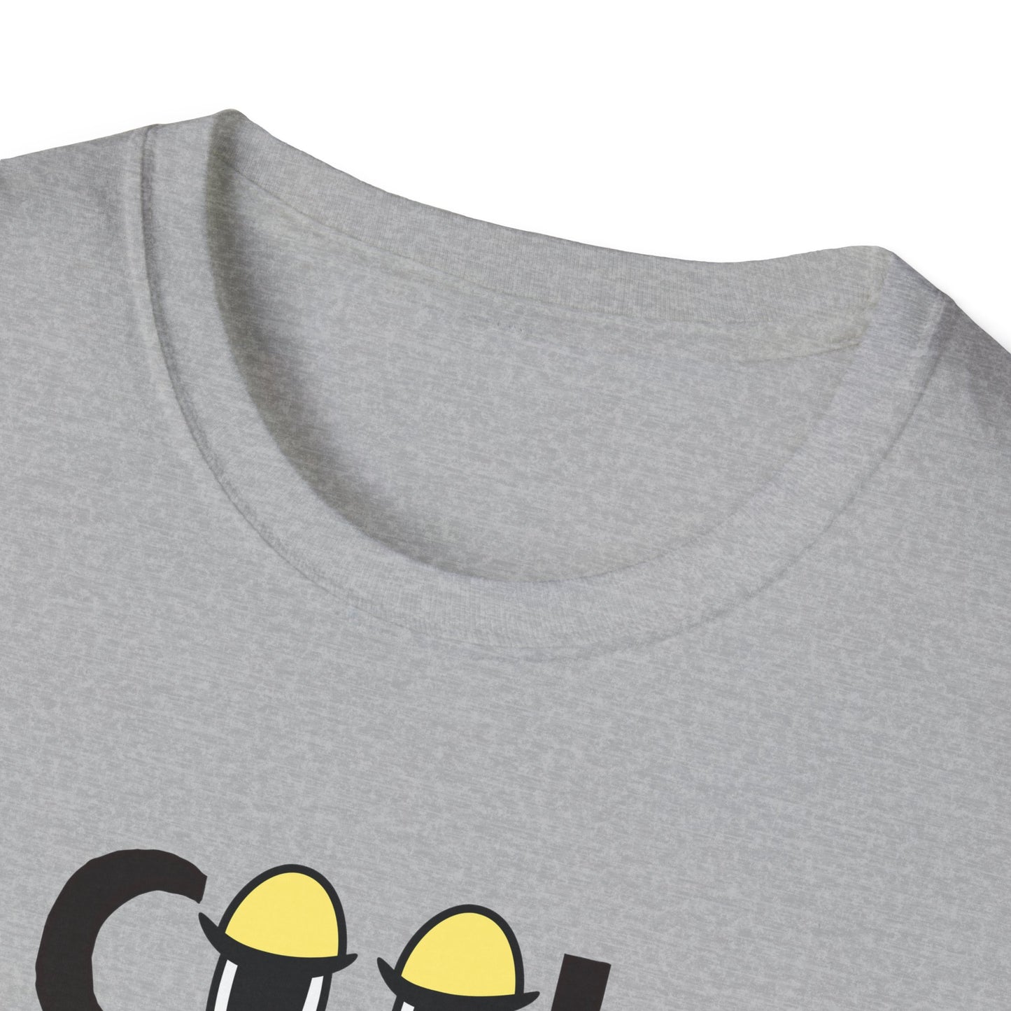 Cool Pickleball Mom Tee.